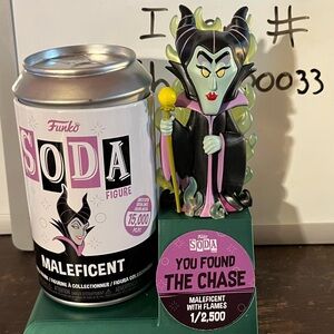 Funko Soda CHASE Maleficent in flames Sleeping Beauty limited edition figure